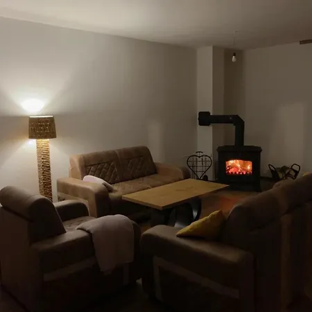 Vikendica Slatina Md Vila *